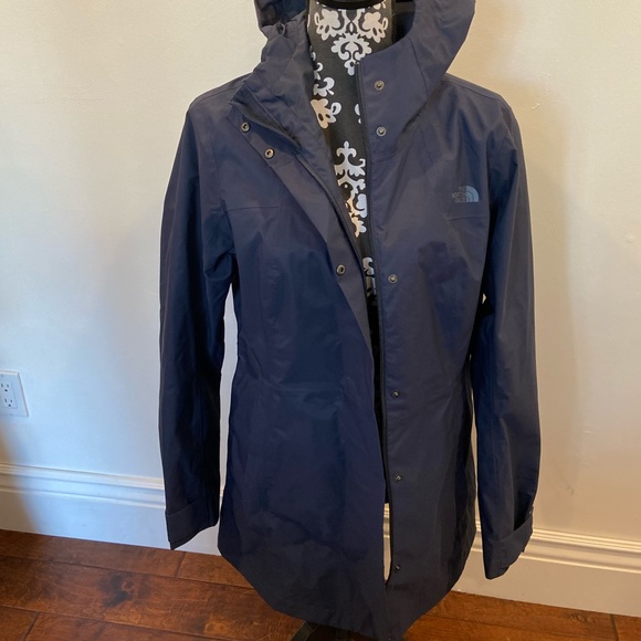 North Face City Midi Waterproof Jacket - Picture 4 of 8
